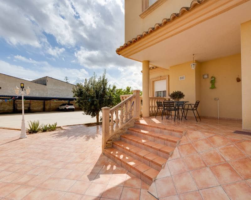 7 soverom Villa til salgs i Orihuela med svømmebasseng garasje - € 1 200 000 (Ref: 8835917)