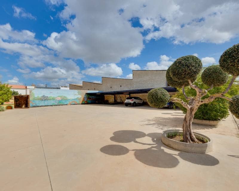 7 soverom Villa til salgs i Orihuela med svømmebasseng garasje - € 1 200 000 (Ref: 8835917)