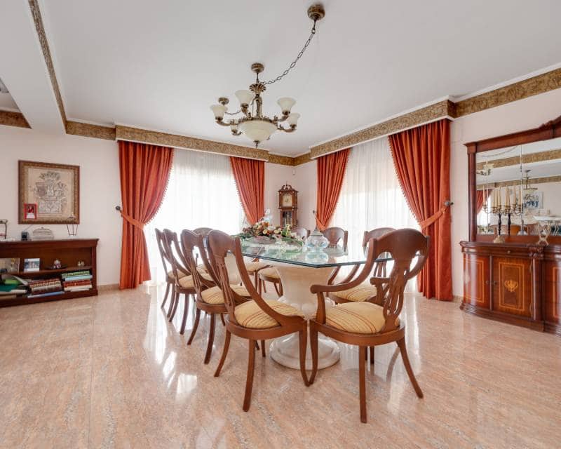 7 soverom Villa til salgs i Orihuela med svømmebasseng garasje - € 1 200 000 (Ref: 8835917)