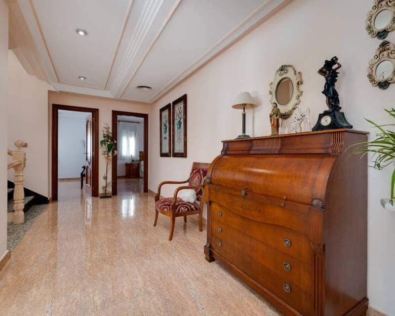 7 soverom Villa til salgs i Orihuela med svømmebasseng garasje - € 1 200 000 (Ref: 8835917)