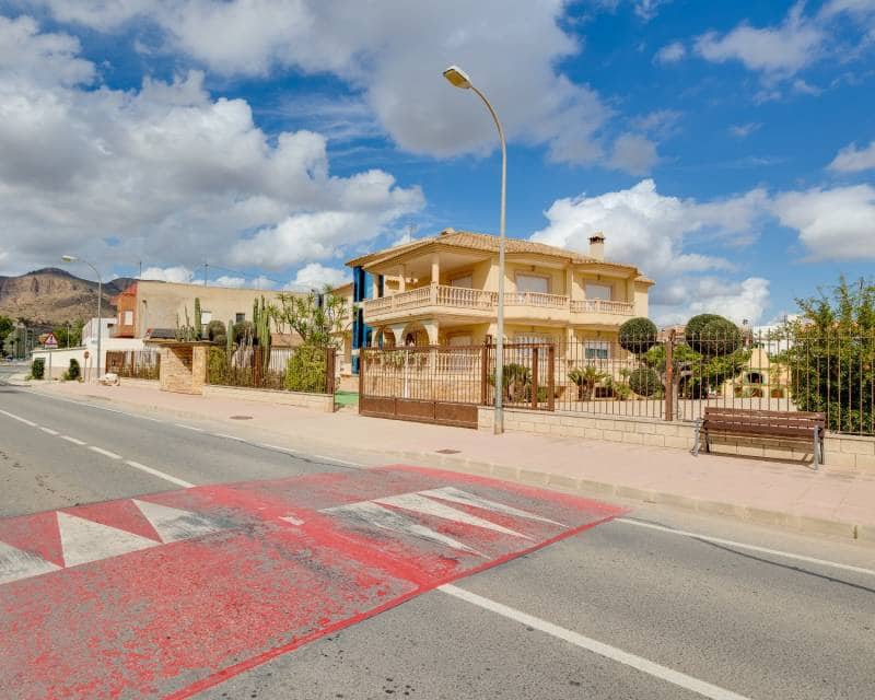 7 soverom Villa til salgs i Orihuela med svømmebasseng garasje - € 1 200 000 (Ref: 8835917)
