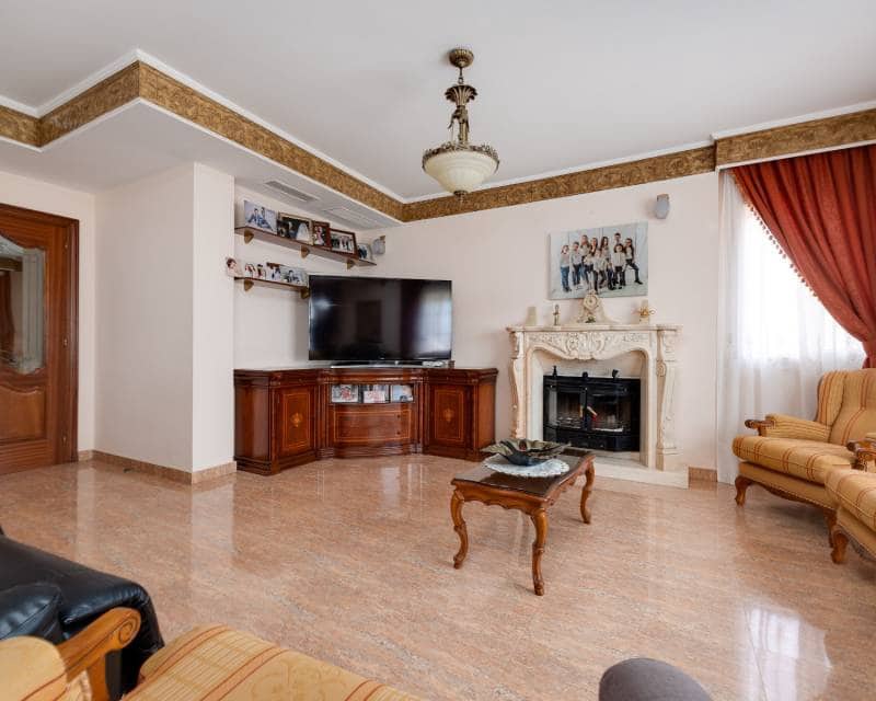 7 soverom Villa til salgs i Orihuela med svømmebasseng garasje - € 1 200 000 (Ref: 8835917)