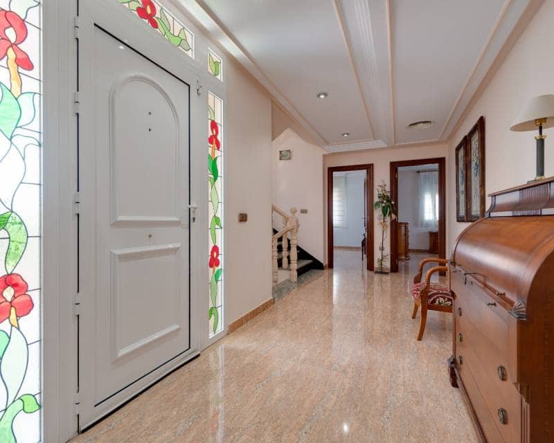 7 soverom Villa til salgs i Orihuela med svømmebasseng garasje - € 1 200 000 (Ref: 8835917)