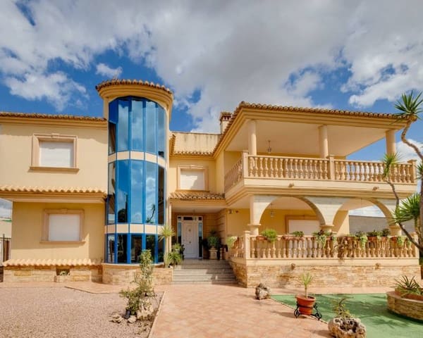 7 bedroom Villa for sale in Orihuela ciudad, Orihuela with pool garage - € 1,200,000 (Ref: 8835917)