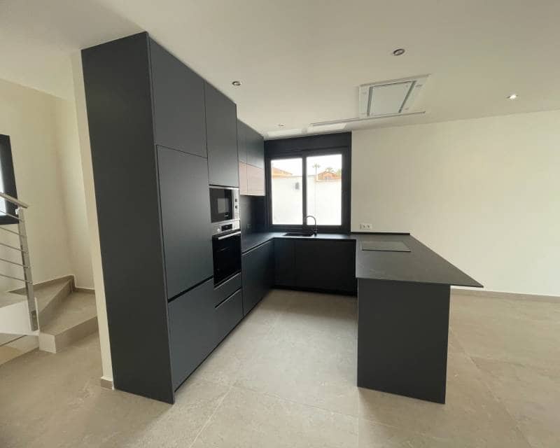 3 slaapkamer Villa te koop in Ciudad Quesada met zwembad garage - € 799.900 (Ref: 8848355)