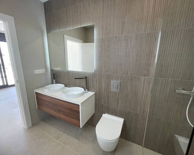 3 slaapkamer Villa te koop in Ciudad Quesada met zwembad garage - € 799.900 (Ref: 8848355)