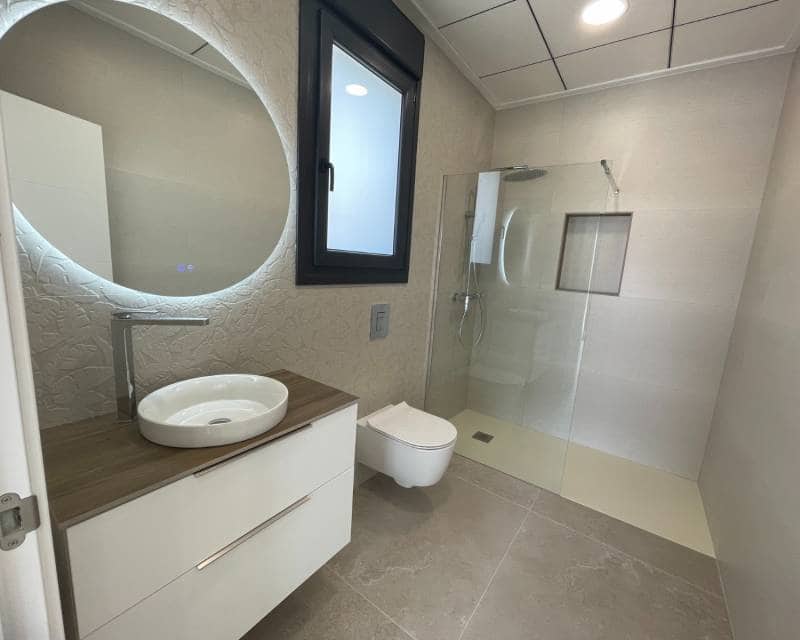 3 slaapkamer Villa te koop in Ciudad Quesada met zwembad garage - € 799.900 (Ref: 8848355)