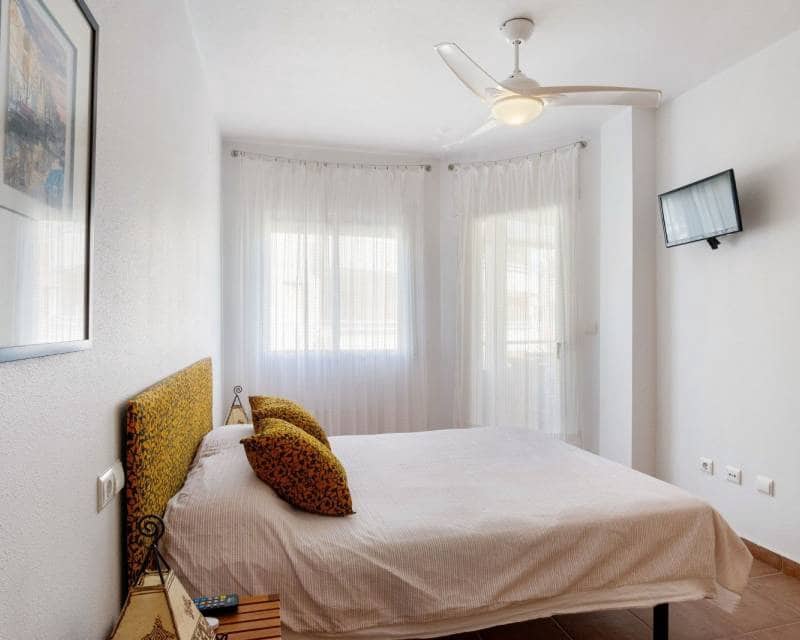 3 soverom Leilighet til salgs i Dehesa de Campoamor med svømmebasseng - € 229 500 (Ref: 8866285)