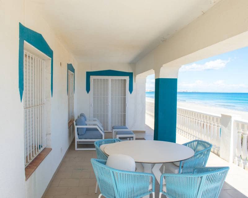 6 soveværelse Villa til salg i La Manga del Mar Menor - € 1.100.000 (Ref: 8866620)