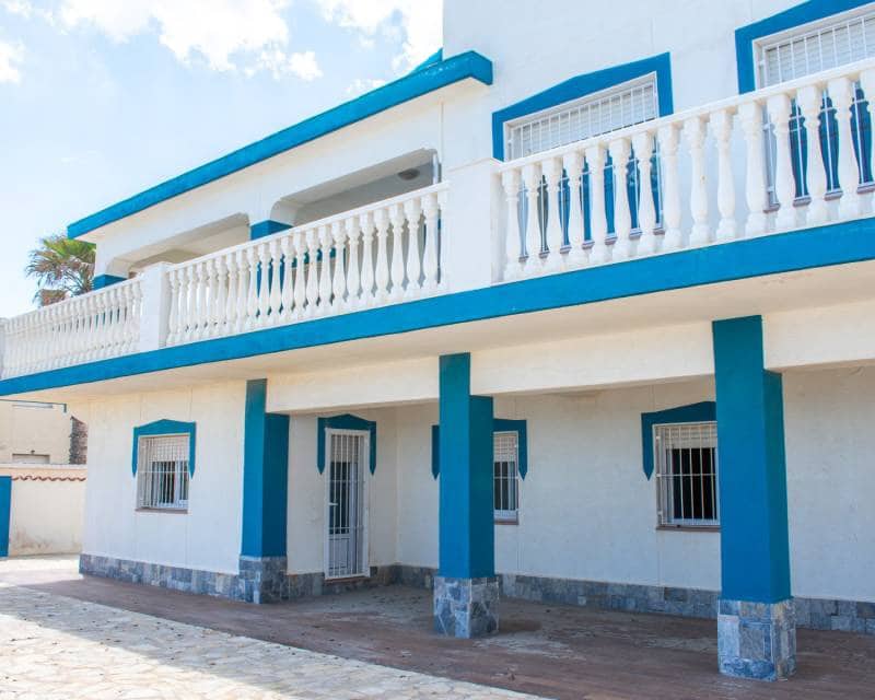 6 soveværelse Villa til salg i La Manga del Mar Menor - € 1.100.000 (Ref: 8866620)