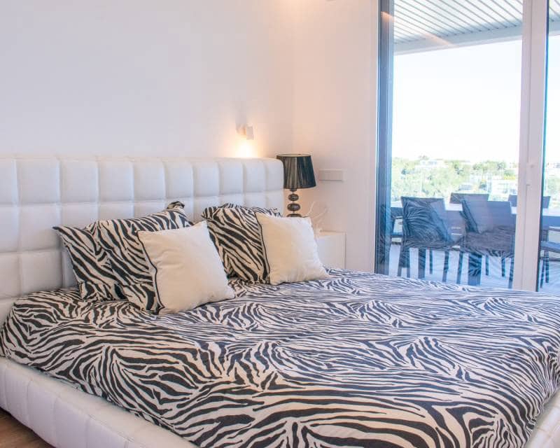 3 Zimmer Apartment zu verkaufen in Las Colinas Golf mit Pool Garage - 829.000 € (Ref: 8868183)