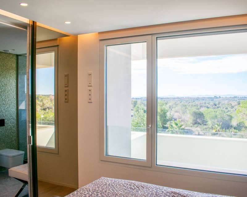 3 Zimmer Apartment zu verkaufen in Las Colinas Golf mit Pool Garage - 829.000 € (Ref: 8868183)