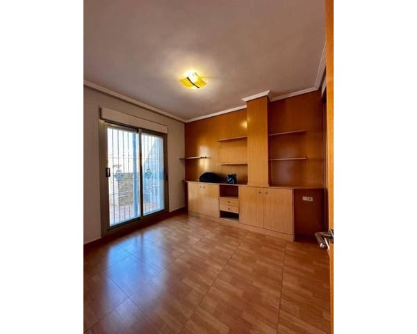 3 Zimmer Apartment zu verkaufen in Centro, Torrevieja mit Garage - 255.000 € (Ref: 8880484)