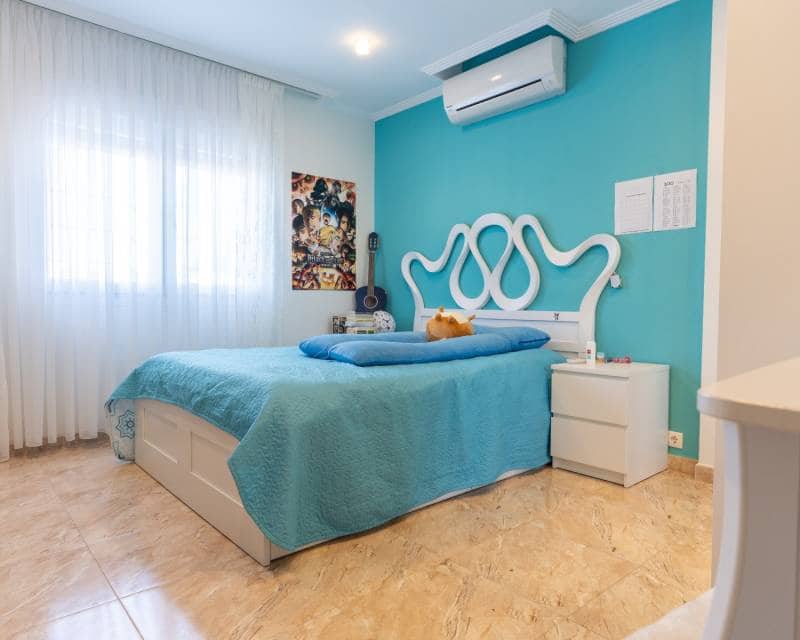 7 soveværelse Semi-Rækkehus til salg i Los Balcones med swimmingpool - € 930.000 (Ref: 8884760)