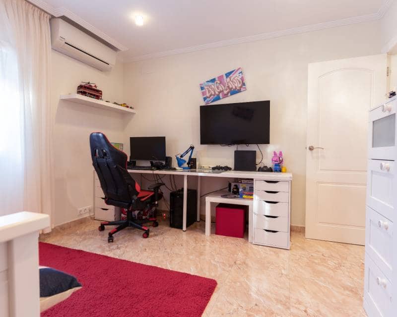 7 soveværelse Semi-Rækkehus til salg i Los Balcones med swimmingpool - € 930.000 (Ref: 8884760)