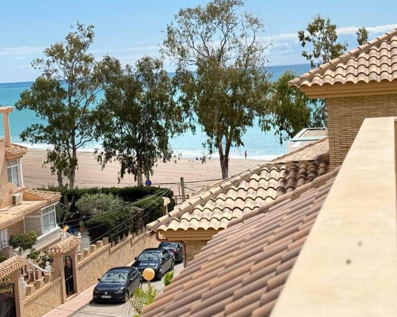 5 soveværelse Semi-Rækkehus til salg i Bolnuevo med swimmingpool garage - € 805.000 (Ref: 8885361)