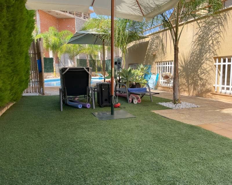 5 soveværelse Semi-Rækkehus til salg i Bolnuevo med swimmingpool garage - € 805.000 (Ref: 8885361)