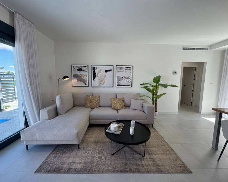 3 soveværelse Semi-Rækkehus til salg i Roldan med swimmingpool - € 404.900 (Ref: 8895953)