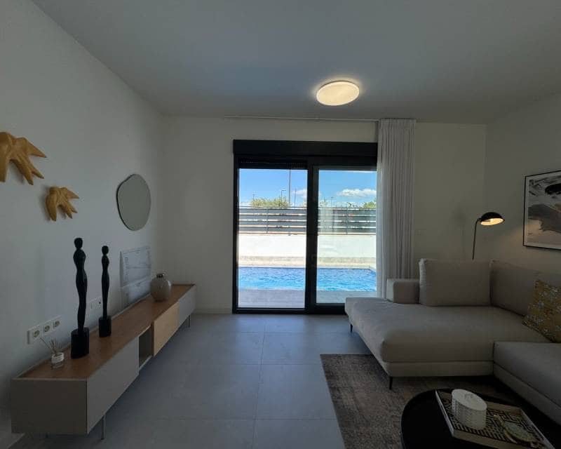 3 soveværelse Semi-Rækkehus til salg i Banos y Mendigo med swimmingpool - € 332.900 (Ref: 8901265)