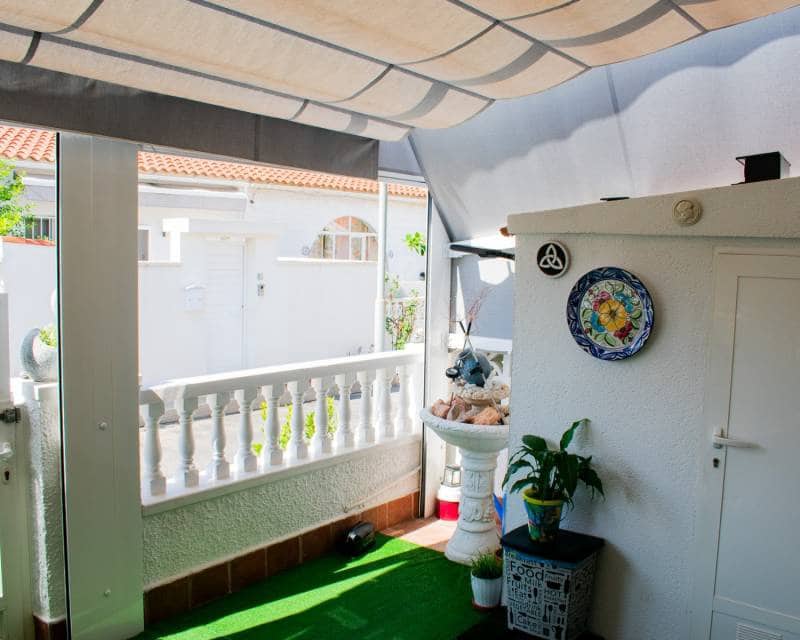 2 soveværelse Rækkehus til salg i Torrevieja - € 143.000 (Ref: 8901445)