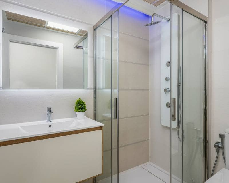 Casa de 3 habitaciones en Torrevieja en venta con piscina - 325.000 € (Ref: 8904640)