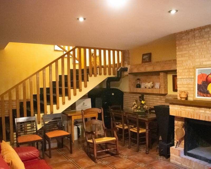 5 soveværelse Villa til salg i Hellin med swimmingpool garage - € 430.000 (Ref: 8909893)