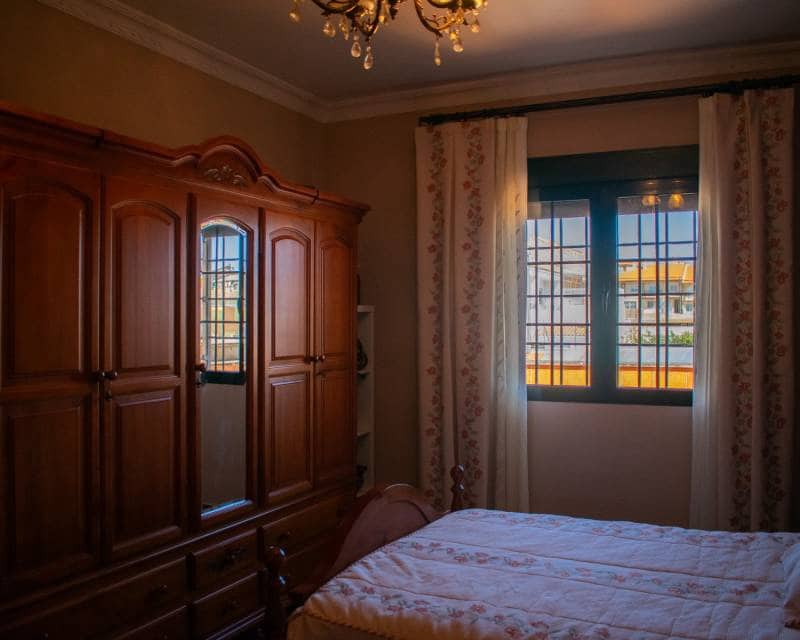 5 soveværelse Villa til salg i Hellin med swimmingpool garage - € 430.000 (Ref: 8909893)