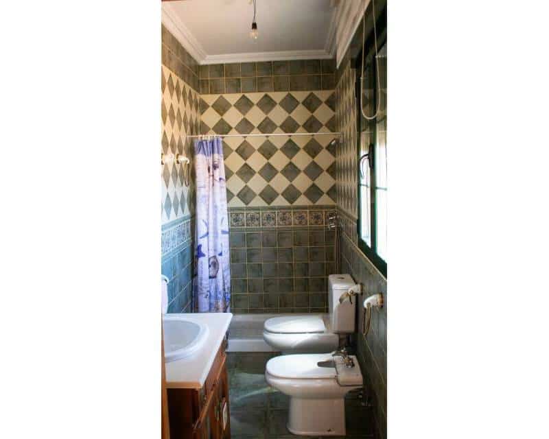 5 soveværelse Villa til salg i Hellin med swimmingpool garage - € 430.000 (Ref: 8909893)