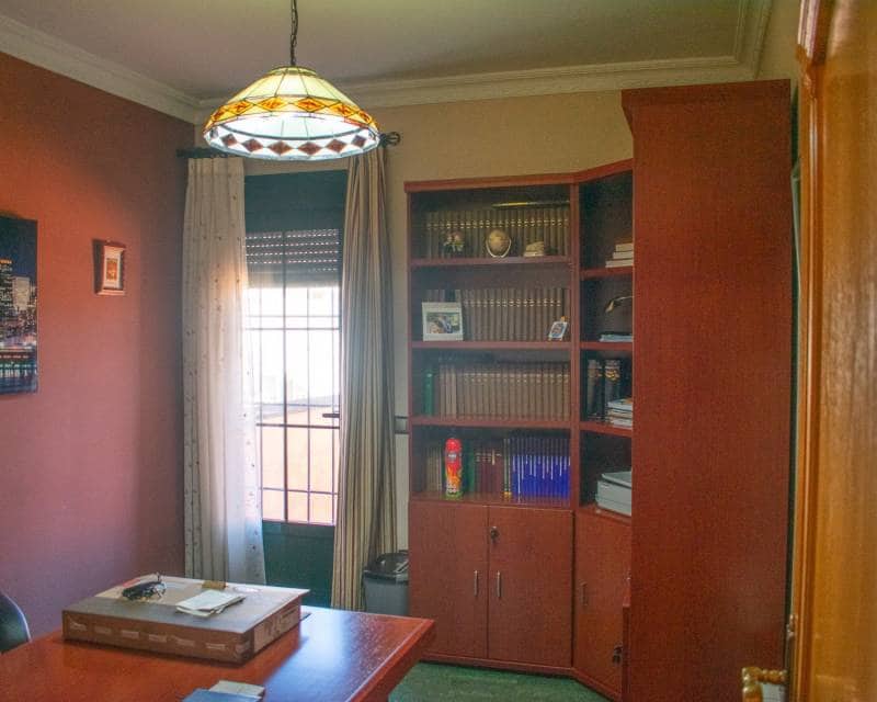 5 soveværelse Villa til salg i Hellin med swimmingpool garage - € 430.000 (Ref: 8909893)