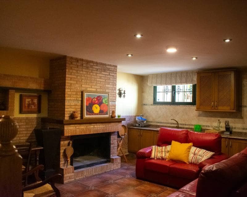 5 soveværelse Villa til salg i Hellin med swimmingpool garage - € 430.000 (Ref: 8909893)