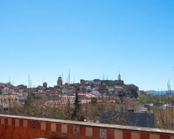 5 slaapkamer Villa te koop in Hellín met zwembad garage - € 430.000 (Ref: 8909893)