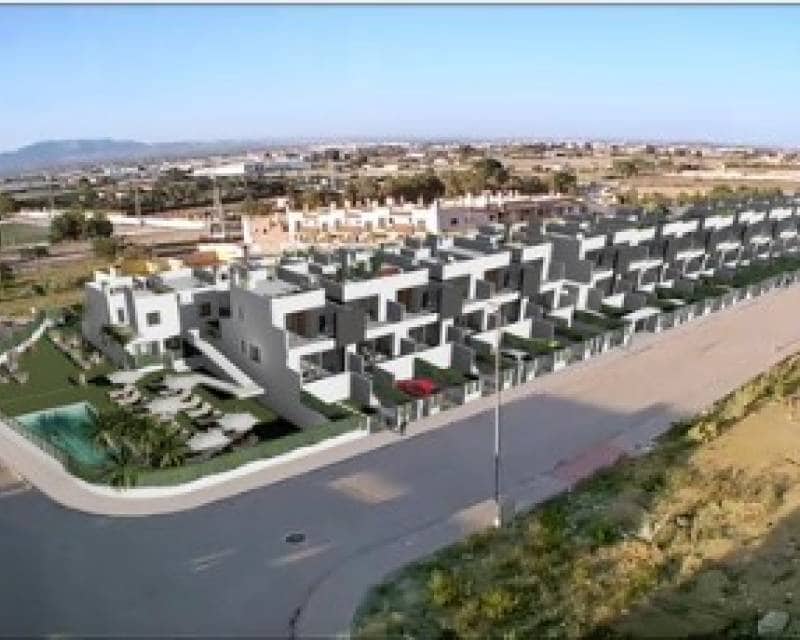 2 Zimmer Reihenhaus zu verkaufen in Cox mit Pool Garage - 219.000 € (Ref: 8913542)