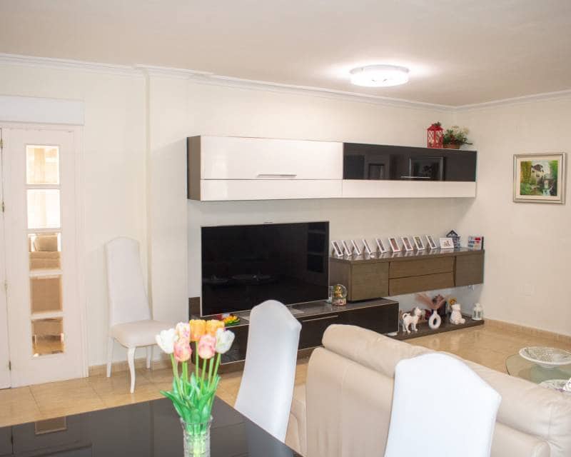 5 soveværelse Villa til salg i La Manga del Mar Menor med swimmingpool - € 610.000 (Ref: 8913675)