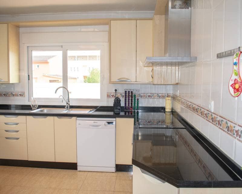 5 soveværelse Villa til salg i La Manga del Mar Menor med swimmingpool - € 610.000 (Ref: 8913675)