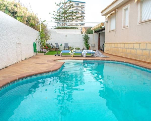 5 soverom Villa til salgs i La Manga del Mar Menor med svømmebasseng - € 610 000 (Ref: 8913675)