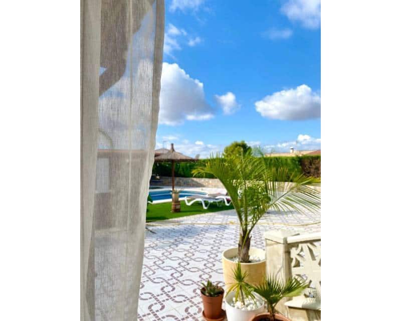 4 bedroom Villa for sale in Ciudad Quesada with pool garage - € 530,000 (Ref: 8920048)