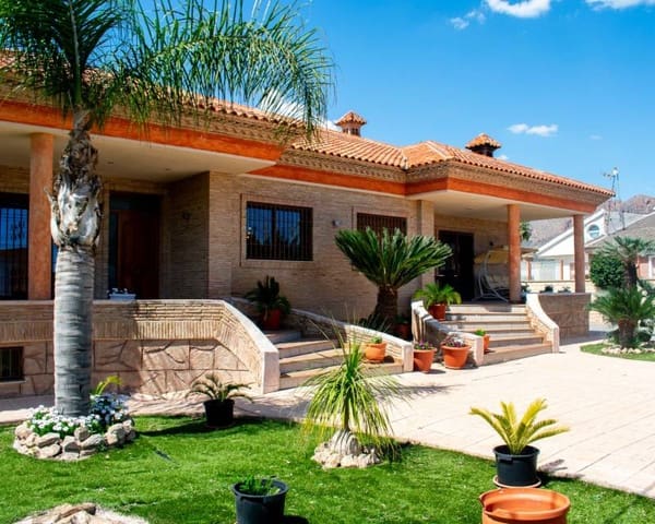 4 chambre Finca/Maison de Campagne à vendre à Orihuela avec garage - 390 000 € (Ref: 8920050)