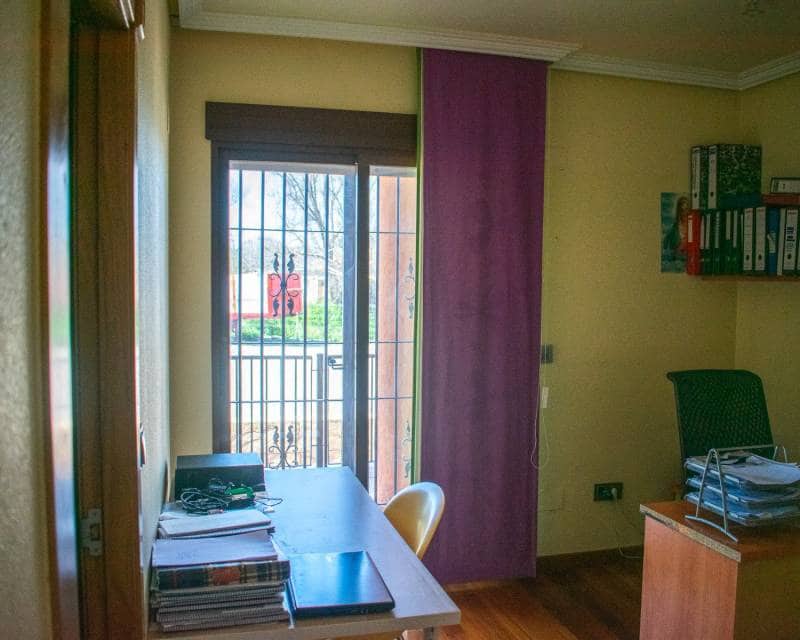 4 chambre Finca/Maison de Campagne à vendre à Orihuela avec garage - 390 000 € (Ref: 8920050)