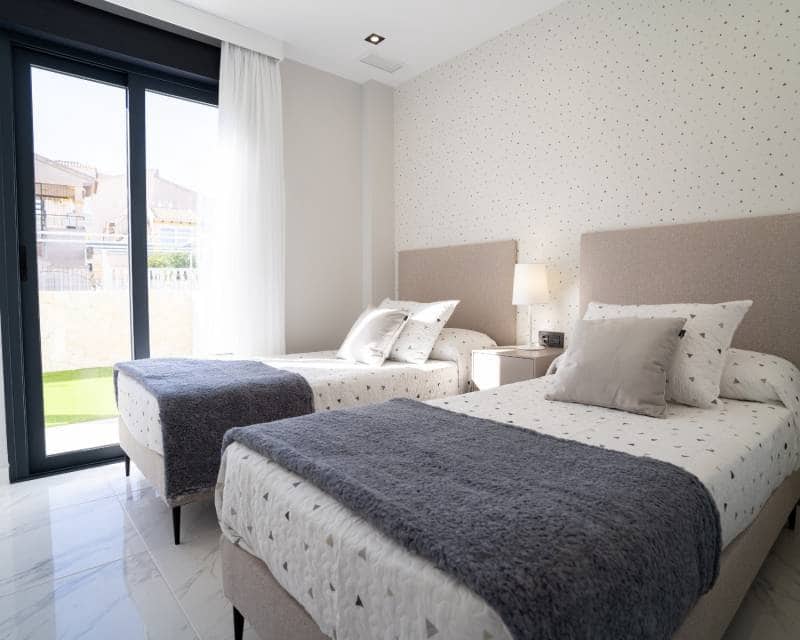 3 Zimmer Haus zu verkaufen in Pilar de la Horadada mit Pool Garage - 310.000 € (Ref: 8941587)