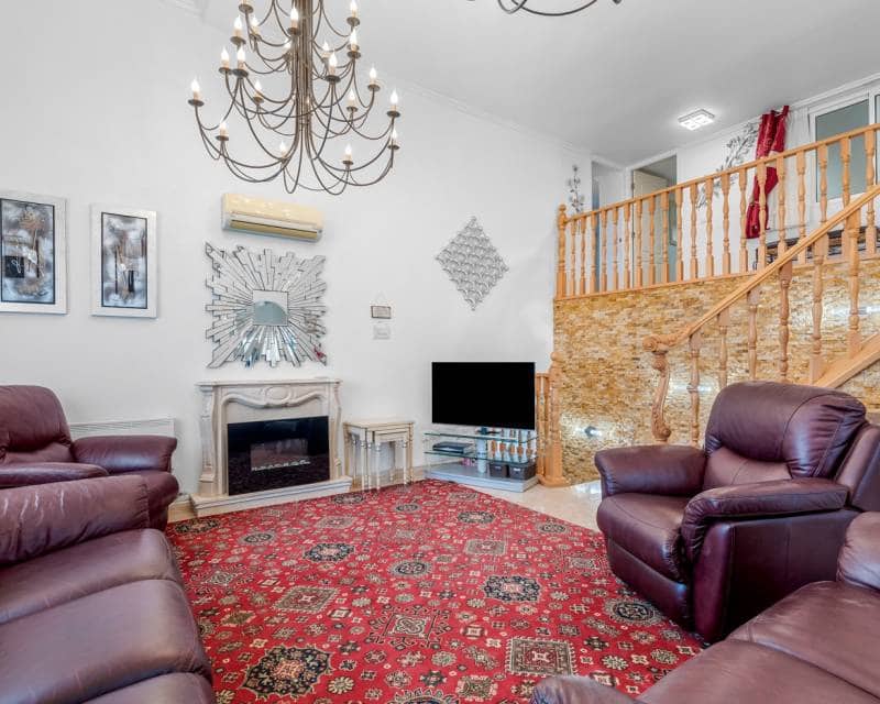 7 bedroom Villa for sale in Ciudad Quesada with pool garage - € 750,000 (Ref: 8960733)