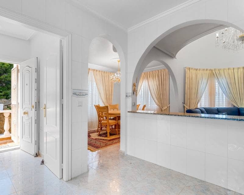 7 bedroom Villa for sale in Ciudad Quesada with pool garage - € 750,000 (Ref: 8960733)