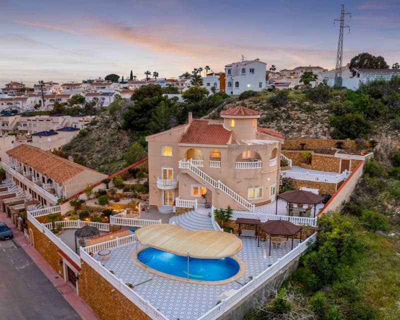 7 bedroom Villa for sale in Ciudad Quesada with pool garage - € 750,000 (Ref: 8960733)