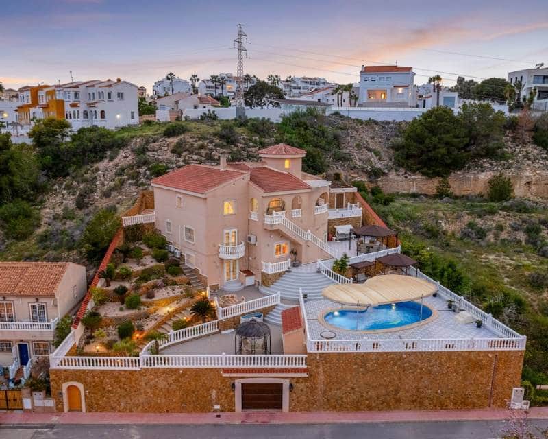 7 bedroom Villa for sale in Ciudad Quesada with pool garage - € 750,000 (Ref: 8960733)