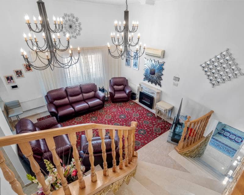 7 bedroom Villa for sale in Ciudad Quesada with pool garage - € 750,000 (Ref: 8960733)