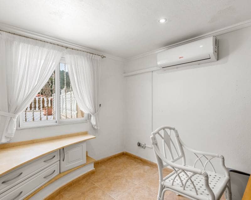 7 bedroom Villa for sale in Ciudad Quesada with pool garage - € 750,000 (Ref: 8960733)