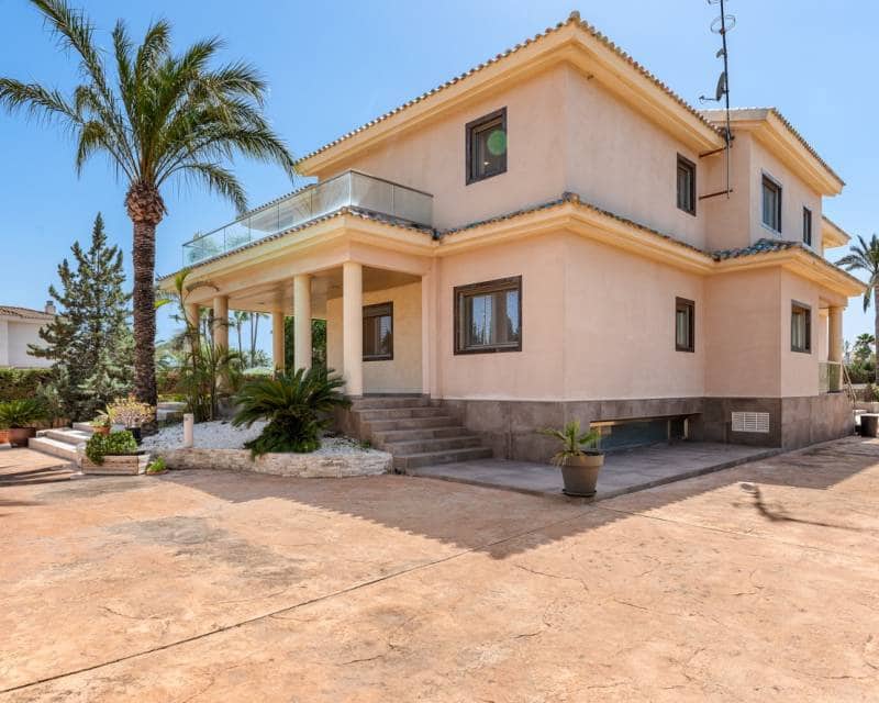 5 soveværelse Villa til salg i Elche / Elx med garage - € 930.000 (Ref: 8977193)