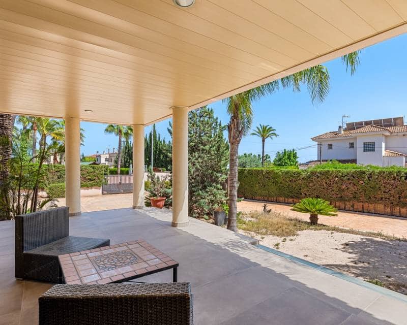 5 soveværelse Villa til salg i Elche / Elx med garage - € 930.000 (Ref: 8977193)