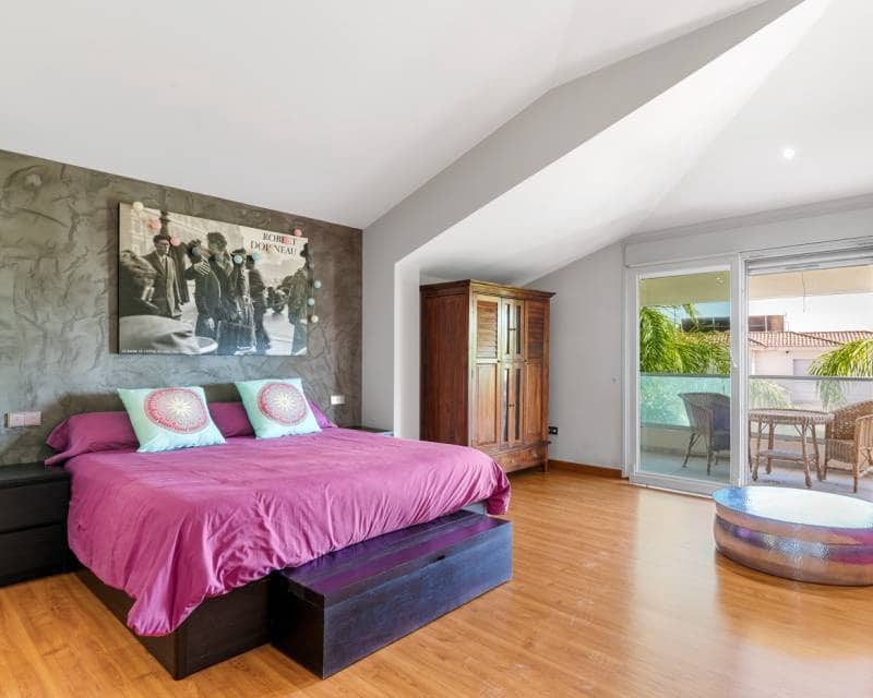 5 soveværelse Villa til salg i Elche / Elx med garage - € 930.000 (Ref: 8977193)