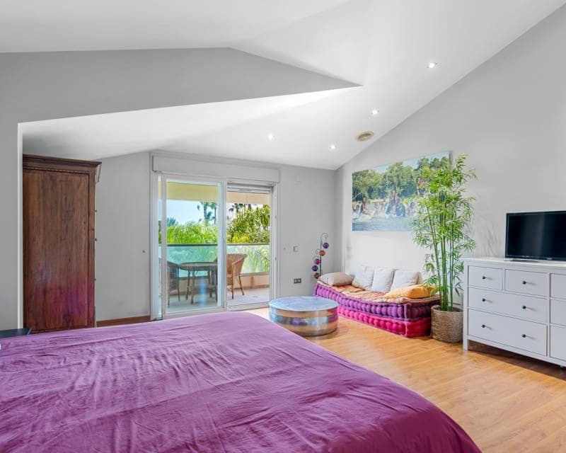 5 soveværelse Villa til salg i Elche / Elx med garage - € 930.000 (Ref: 8977193)