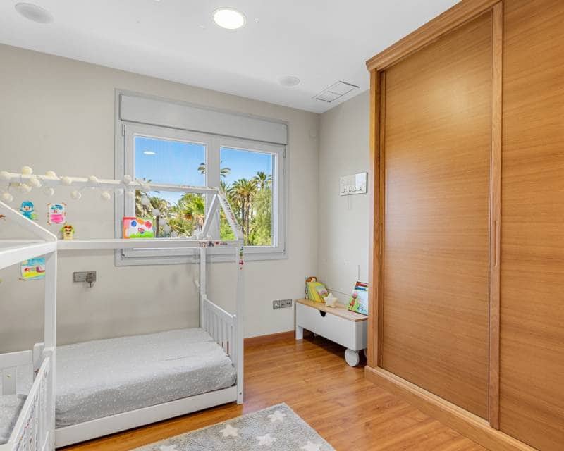 5 soveværelse Villa til salg i Elche / Elx med garage - € 930.000 (Ref: 8977193)